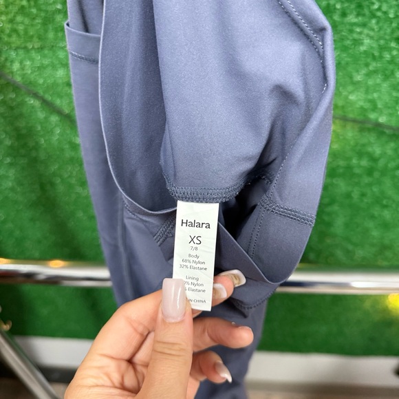 HALARA Women's Leggings in Slate Gray - Picture 2 of 3